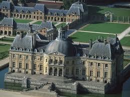 vaux_le_viconte.jpg