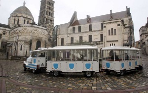 angouleme-le-petit-train-touristique-.jpg